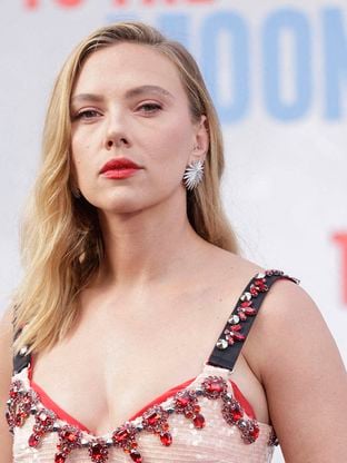 Scarlett Johansson se transforme pour son prochain film