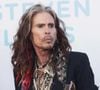 “39 ans d’écart ?!” : Steven Tyler, 77 ans, en couple avec Aimee Preston, 38 ans, ils font le (bad) buzz sur les réseaux sociaux