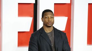 Condamnée pour violences conjugales, cette star de Creed et de l'univers Marvel fait la Une d'un prestigieux magazine, et ça scandalise