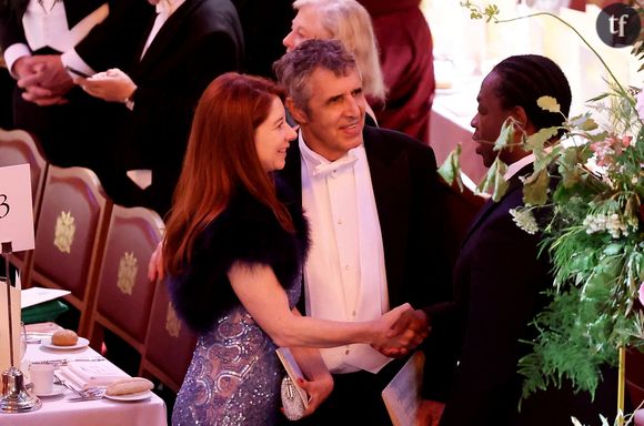 "Tant que le sexe fonctionne" : Julien Clerc et son épouse, 30 ans les séparent, un écart très patriarcal que le chanteur assume complètement