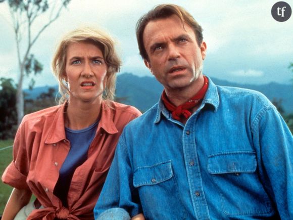Steven Spielberg fait son grand retour au cinéma avec Disclosure Day. Un nouveau blockbuster qui semble beaucoup emprunter à… Rencontres du 3ème type ! Ce film d’extraterrestres est devenu un classique… Mais reste très masculin, comme bon nombre des incontournables du maestro américain. Où sont les femmes chez Steven Spielberg ?