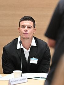 "C'est aux parents de veiller sur leurs enfants" : l'audition de l'acteur porno AD Laurent au parlement fait polémique