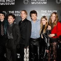 “Elle savait pas quoi porter ?”, “Qu’on vire sa styliste” : cette actrice de Stranger Things ose la naked dress… Et se prend une raclée par Internet