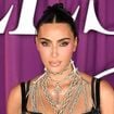 "Plus forte que Sydney Sweeney !" : Kim Kardashian éblouit en lingerie, égérie de 45 ans "hyper sulfureuse" sur ces photos