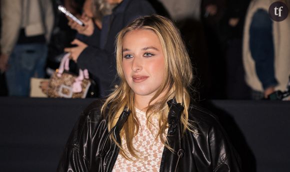 Héléna continue son ascension mode. Après le défilé Etam, la chanteuse révélée par la Star Academy a assisté au défilé Isabel Marant. En total look cuir, composé d'un short et d'une veste oversize, associé à des bottes hautes, Héléna Bailly a divisé les internautes en deux catégories : ceux ravis de voir la jeune femme s'affirmer et les grossophobes, qui y vont de leurs commentaires acerbes cachés derrière leur téléphone et ordinateur.