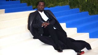 "Je criais, c'était si douloureux" : P Diddy accusé de viol par un homme, qui témoigne pour la première fois