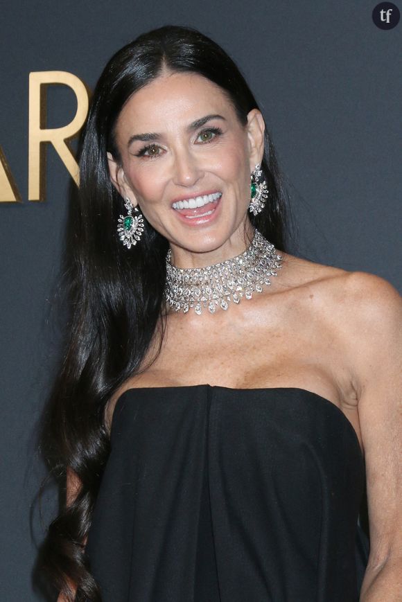 A savoir, dans la saison 2 de la très remarquée série Landman. Un show estampillé Paramount où elle côtoie un très grand acteur : Billy Bob Thornton. Acteur phare des Coen (The Barber, Intolérable cruauté) qui a trouvé l'un des rôles de sa vie dans la série savoureuse Fargo, création FX particulièrement noire.