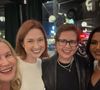 Onze ans après la fin de la version américaine de The Office, quatre stars de la série, Mindy Kaling (Kelly), Jenna Fischer (Pam), Ellie Kemper (Erin) et Angela Kinsey (Angela) se sont retrouvées le temps d’un dîner.