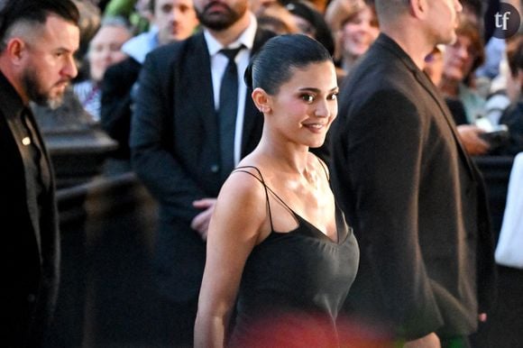 “Sensationnelle !” : Kylie Jenner en robe latex ultra moulante, elle confirme son statut de queen sexy