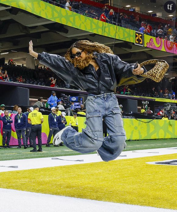 Et sur les réseaux sociaux, sa victoire en agace certains : "Elle a fait quoi pour gagner ça ?", "Merci maman !"