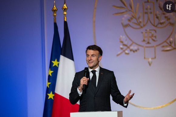 Emmanuel Macron est cité quant à lui près de 200 fois dans le dossier.