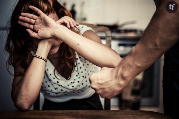 Le témoignage partagé par une jeune femme sur les réseaux sociaux relance le débat sur la prise en charge des victimes de violences conjugales, alors que le premier féminicide de l'année 2025 a déjà été commis.