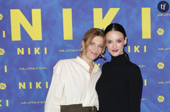 Elle le relate à l'interview Small Talk de Konbini, en compagnie du sémillant David Castello Lopes : "Sous une publication que j’ai faite de White Lotus, on a commenté mes dents. Parce que j’ai quand même des vilaines dents. J’ai des dents très… créatives, on va dire ça comme ça ! "Et j'ai lu des commentaires style : «On dirait une vieille clôture», «Franchement, les célébrités, ça devrait avoir de belles dents»..."