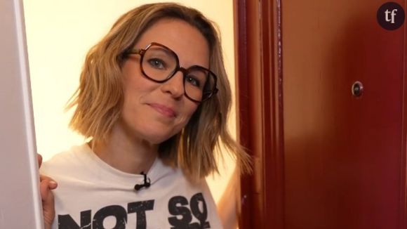 Fraîchement arrivée sur son lieu de vacances, Lorie nous accueille et nous laisse jeter un petit coup d'œil à l’intérieur de sa valise. Chanteuse, actrice, réalisatrice, femme engagée pour la santé des femmes… On ne présente plus celle qui a fait danser toute une génération au rythme de ses chansons endiablées et qui sera d’ailleurs en tournée dès le mois d’octobre.