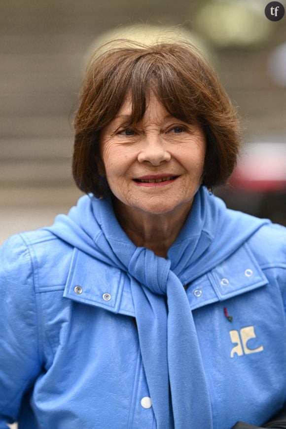 A 85 ans cette légende hexagonale n'est pas prête de dire non à son plaisir : dans les pages du magazine Notre temps, elle aborde avec la franchise qu'on lui connaît sa vie notamment ponctuée de "jeunes hommes", entre émois "amicaux" et plus si affinités : "la sexualité ne s'arrête pas à 80 ans", à écouter cette icône.