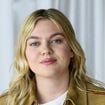 "Tu as vachement maigri", "tu n'as pas l'air heureuse" : Louane inquiète ses fans sur une nouvelle photo