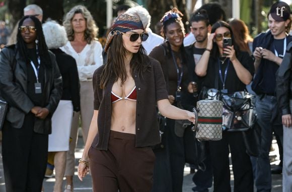 Une fois de plus, les photos d'Emrata ont eu un grand succès.