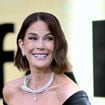 "Sublime à l'intérieur comme à l'extérieur" : à 60 ans, Teri Hatcher assume fièrement ses rides sur un selfie sans filtres et les internautes applaudissent