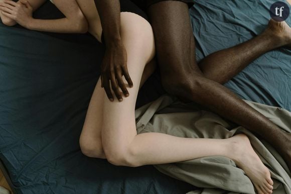 "Même si l'écart tend à se réduire, les femmes trompent moins et ont toujours moins trompé", écrit encore Sabine Valens dans son essai.