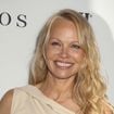 "Je ne suis pas que mes seins !" : Pamela Anderson peut-elle être drôle sans jouer la bimbo ? Cette comédie y répond