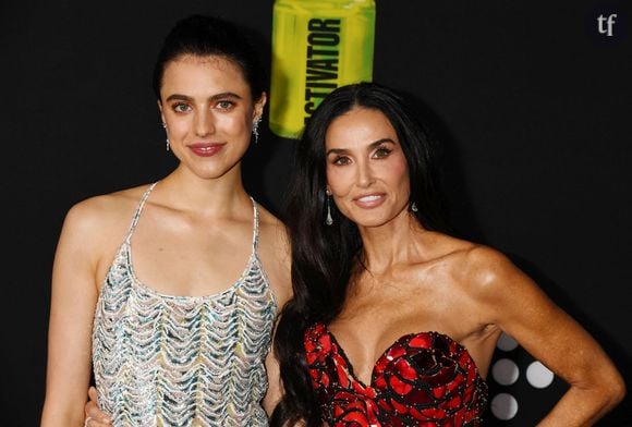 "Elle est étincelante" : Demi Moore renverse encore la mode avec cette robe audacieuse