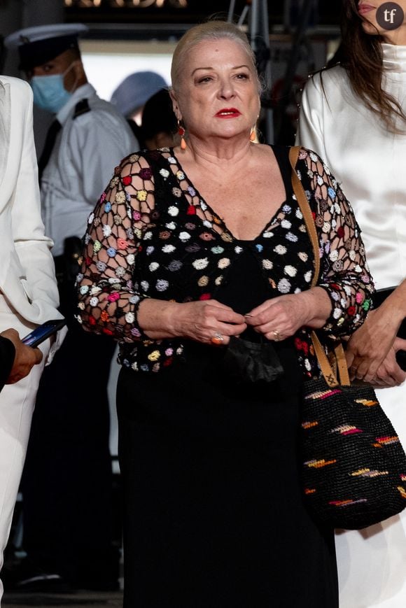 "Superbe", "Ca fait du bien de voir ça" : Josiane Balasko s'assume en bikini sans complexes à 75 ans sur Instagram, la star défie l'âgisme avec jubilation.