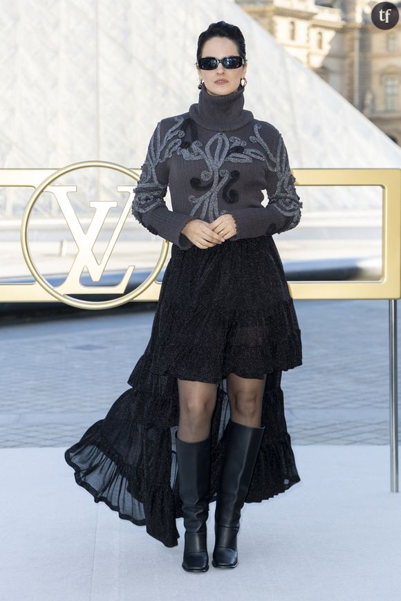 On ne peut mieux dire. D'autant plus que le sexe, incarné, assumé, représente le coeur des luttes féministes de ces dernières années, aussi bien pour les femmes que pour les hommes. Plaisir féminin, quête de l'orgasme, combat intime et politique pour le droit à disposer librement de son corps, représentation des genres égalitaire et émancipé des rapports de force virilistes, pour ne citer que cela. On vous recommande cette séance.