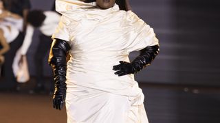 "Ils pompent tout sur les Noirs" : Yseult dénonce le racisme de l'industrie musicale et l'appropriation culturelle