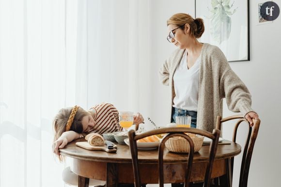 Pour un parent, il n'est toujours facile de dialoguer avec son enfant ou adolescent. Mais un simple changement de language pourrait améliorer la relation.