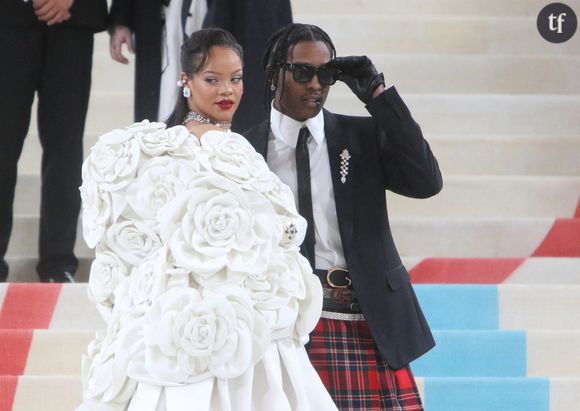 "J'adore être une femme au foyer, une ménagère", se réjouit Rihanna : la star est-elle une "tradwife" ?