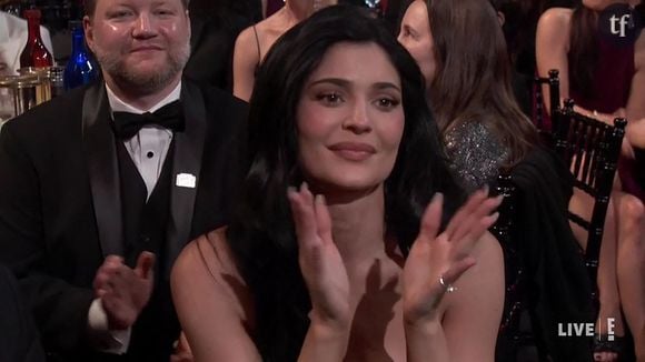 Elle a lancé sa marque de cosmétiques il y a quelques temps, est une femme d'affaires accomplie, une superstar à l'instar de ses consoeurs du clan Kardashian, la mi d'un comédien reconnu justement couronné en ce début d'année aux Critic Choices Awards (Timothée Chalamet, qui l'a remerciée sur scène, alors que leur couple est très controversé), une égérie fashion et un sex symbol.