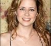 Depuis le pilote de la série NBC au tout début des années 2000, Jenna Fischer est très amie avec Angela Kinsey, "sa confidente". Depuis des années, elles animent toutes les deux un podcast intitulé "Office Ladies". Et Kinsey l'a aidée durant sa maladie...