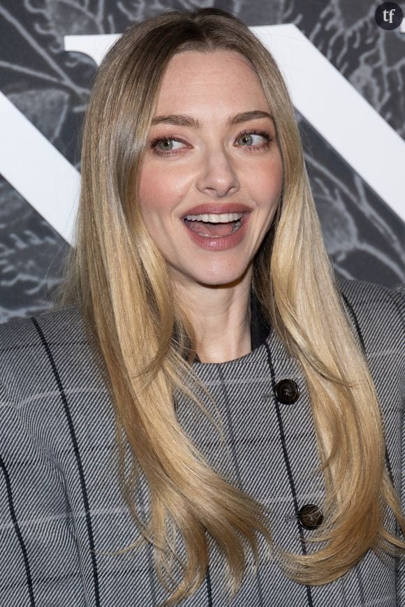 Amanda Seyfried est au cœur du Testament d’Ann Lee, film-choc qui mélange étude d’un culte religieux, fresque historique et comédie musicale spectaculaire.