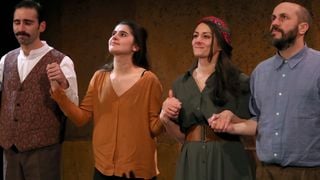 Théâtre : On a vu le poignant "4211 KM" au  Studio Marigny, un cri de révolte iranien couronné aux Molières et de retour sur les planches