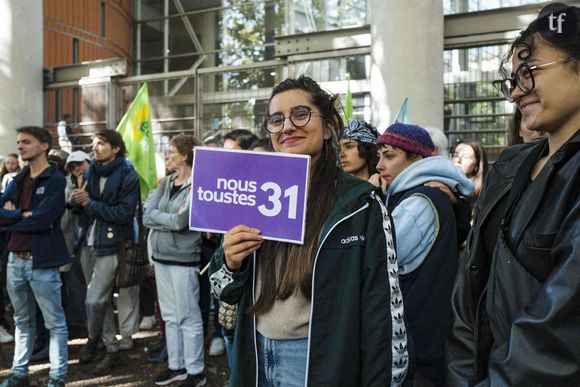 Au bout d'une semaine, elle parvient à alerter une amie. Elle a finalement été secourue par la Police.