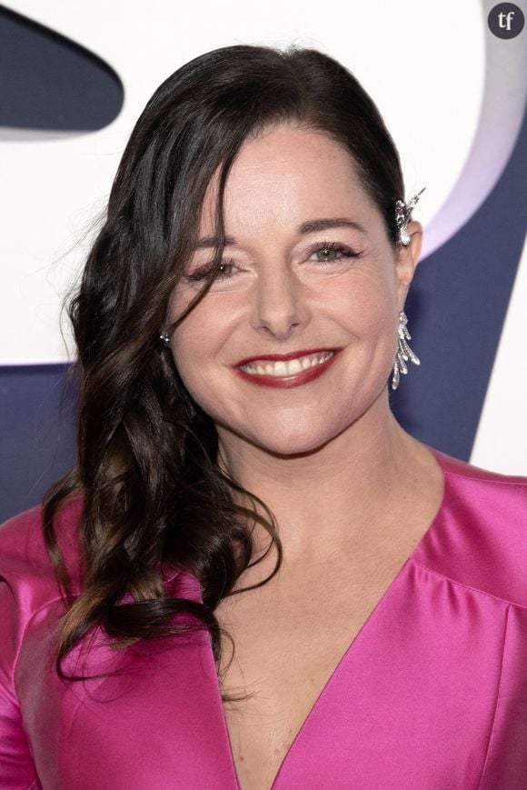 "Je veux voir à quoi ressemble une..." : Laure Calamy s'imagine en homme et c'est jubilatoire