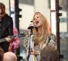 "Dégoûtant", "Elle n'a pas l'air bien" : Jessica Simpson se fait pipi dessus en plein concert et crée le buzz