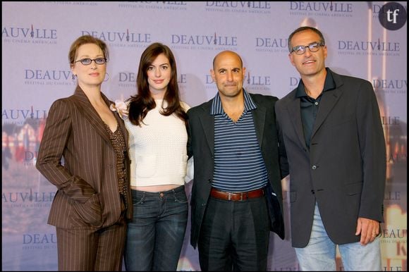 Alors que le film culte "Le diable s'habille en Prada" a été adapté en musical, et maintes fois revisité et décrypté au cours des 20 ans qui nous séparent de sa sortie, son casting vient enfin d'être davantage dévoilé. Et il témoigne d'un éclectisme certain, mais aussi, d'une volonté de ramener des icônes.