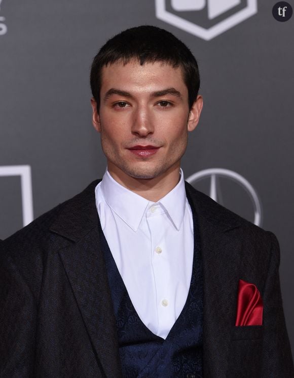 "Scandaleux", "Sérieusement ?", "Quel malaise" : Ezra Miller fait un come back inattendu à Cannes et les internautes sont sidérés