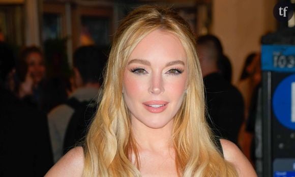 Enfin, et contrairement à ce que beaucoup pensent en voyant le nouveau visage de Lindsay Lohan, la star des années 2000 n’aurait pas eu recours tant que ça à la chirurgie esthétique. “Son nez n’a pas été retouché comme beaucoup s’amuse à la dire”, commence Oren Marco. Néanmoins, il reconnaît que l’actrice de 38 ans a sûrement eu recours à quelques opérations, “mais pas celle qu’on croit. Ni lifting (la position des grains de beauté du cou n’ont pas changé), ni rhinoplastie. Peut-être une petite blépharoplastie supérieure…”.