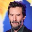 "Qu'est-ce qu'il fait avec sa mère ?" : la compagne de Keanu Reeves critiquée pour son âge, les internautes prennent sa défense