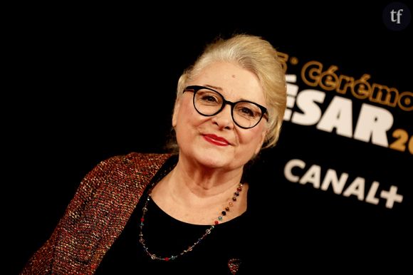 Josiane Balasko envoie à l'instar de ses consœurs comédiennes - la superstar américaine Jamie Lee Curtis, récemment - valser l'âgisme, vous savez, cette exclusion des femmes une fois atteint le cap de la quarantaine. Sur Instagram, elle se dévoile en bikini, et assume ses formes à 75 ans. Réjouissant.