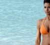 Halle Berry, sex symbol mythique des années 90 mais aussi femme engagée et James Bond girl restée dans la légende, relate pour Drew Barrymore les dessous de cette séquence mémorable : sa présentation en bikini orange dans Meurs un autre jour.