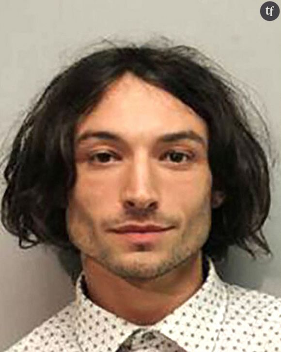 A l'époque, le nom d'Ezra Miller est synonyme de scandales et polémiques, puisqu'alors que les projets ambitieux se concrétisent à Hollywood, entre une énième suite des Animaux Fantastiques et les premières aventures du super héros The Flash sur grand écran, des films à grand spectacle où il tient l'affiche, leurs sorties se voient auréolées de la controverse suscitée par la superstar.