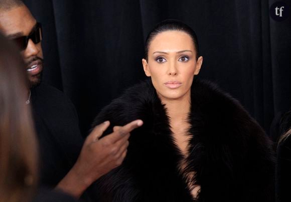 Relayées par le média américain TMZ, ces photos ont une nouvelle fois déchaîné la colère de quelques internautes, inquiets pour la jeune femme de 30 ans : “Y’a quelque chose de sérieusement grave chez ces deux-là”, “S’il vous plaît, arrêtez de poster ça, elle se fait maltraiter. Vous l’encouragez. Arrêtez”, “L’autre Diddy abuse de cette femme”, “Il fait la même chose que P. Diddy”.