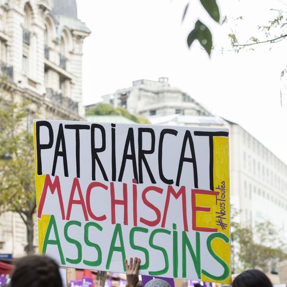 "J'ai été élevé là-dedans, c'était très dur !" : ces hommes auteurs de violences conjugales témoignent dans un groupe de parole "pour avancer"