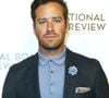 Lors de plusieurs conversations auprès de différentes femmes, échanges extraconjugaux révélés en 2021, Armie Hammer partage effectivement à son interlocutrice son désir de... "dévoration". Mais si cela a pu engendrer réactions scandalisées et rumeurs diverses, il ne faut pas oublier que ce sont aussi des accusations d'agressions sexuelles qui pèsent sur l'acteur.