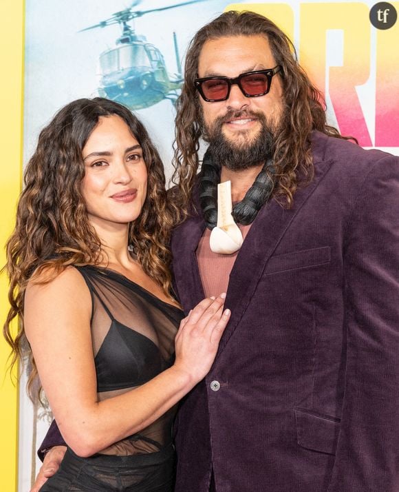 "Sublime" : la moitié de ce couple de stars hyper connu rayonne dans une naked dress "sidérante"