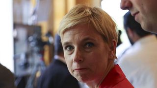 "J'ai été violée à une époque où le silence régnait", dénonce cette femme politique dans un témoignage courageux