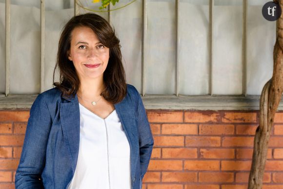 Cécile Duflot ne mâche guère ses mots sur les ondes de France Culture. La femme engagée qui n'a que trop connue la classe politique dénonce le virilisme qui y règne... "On a attribué au pouvoir politique les formes de la virilité : grosse voix, force physique, aspect imposant... On est quasiment dans la sur-virilité d'ailleurs. Et ces caractéristiques jugées comme très masculines, on a fait en sorte de les normaliser, en considérant que la politique ne pouvait être incarnée que par des hommes... Ce qui fait que des femmes témoignent des mêmes critères"